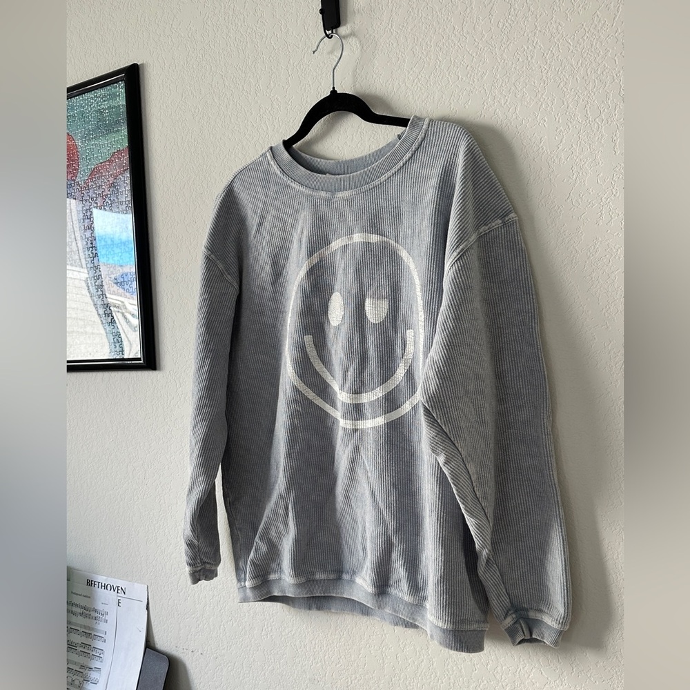 Chicka-D Gray Ribbed Smiley Face Crewneck Sweatshirt Size M